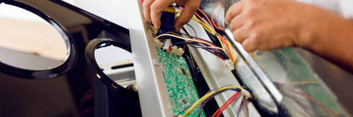 Επαγγελματίες Ηλεκτρολόγοι στην Αθήνα αναλαμβάνουν την εγκατάσταση επαγγελματικής συσκευής